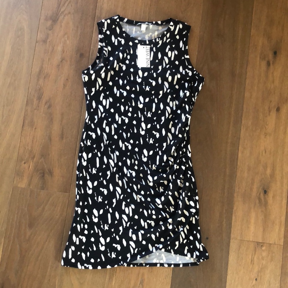 Nine West bodycon cotton dress. New w tags.  Size M